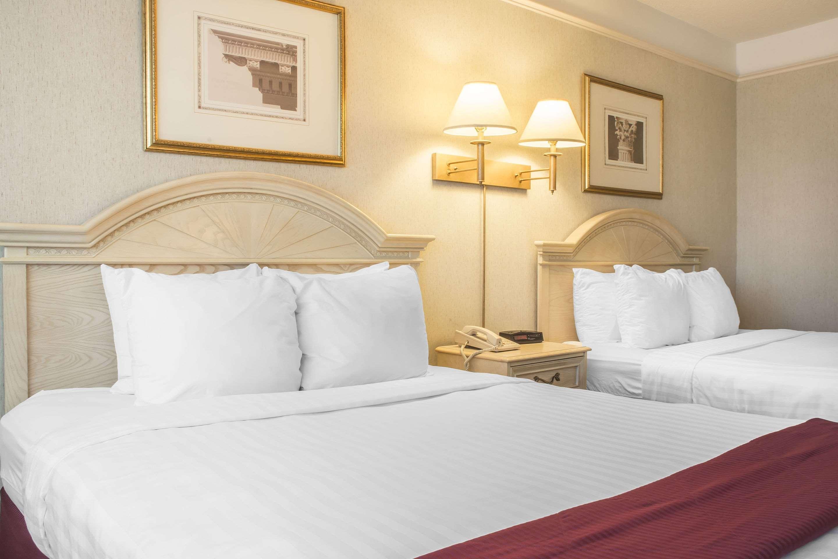 Clarion Hotel & Conference Centre Fort Erie Zewnętrze zdjęcie